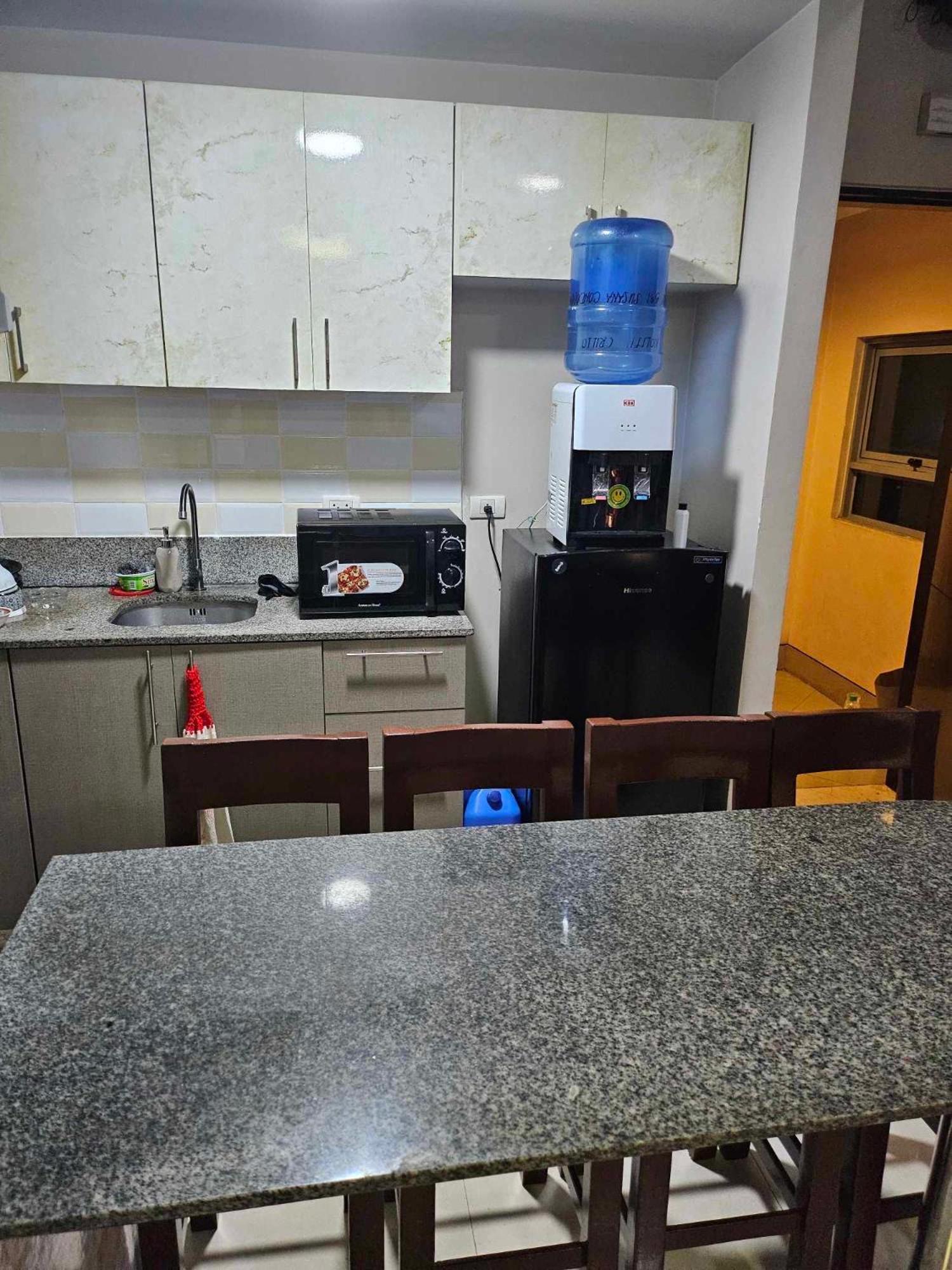 Cubao Manhattan Heights Unit 5A Tower C Кесон-Сіті Екстер'єр фото