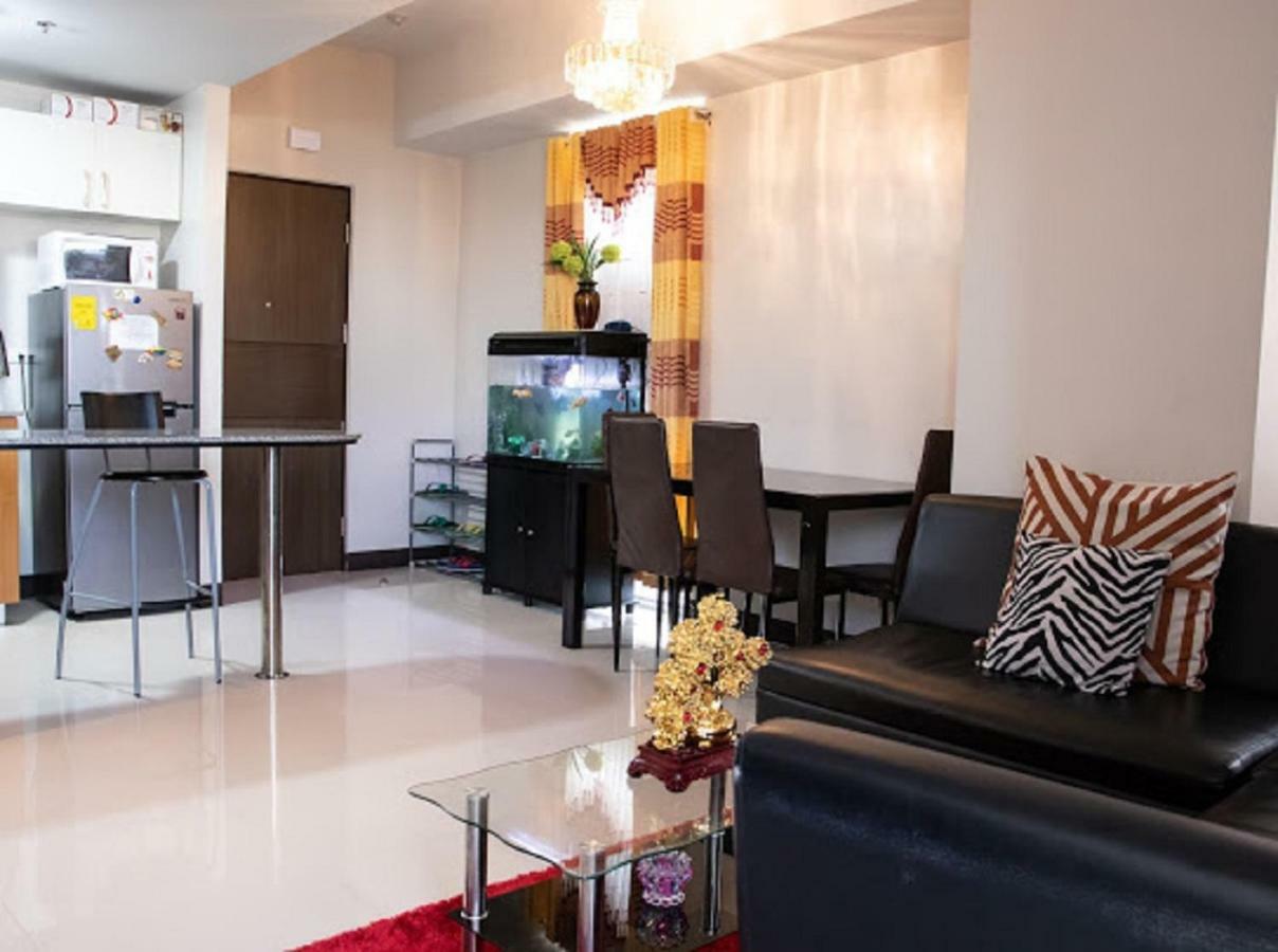 Cubao Manhattan Heights Unit 5A Tower C Кесон-Сіті Екстер'єр фото